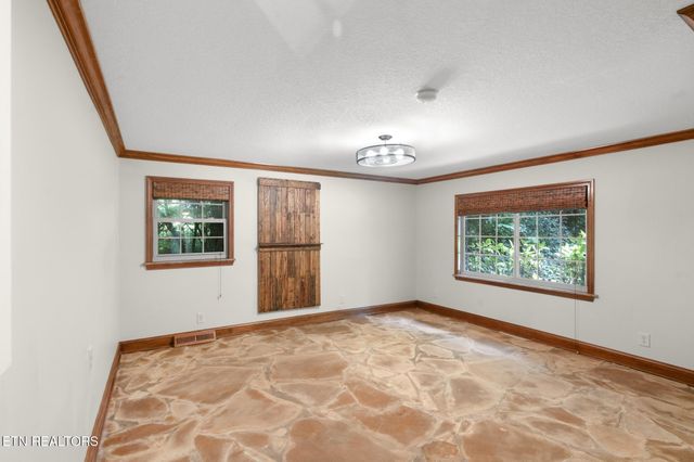 561 Noelton Drive, Knoxville, TN 37919