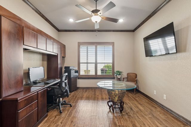 2009 Lakeshore Drive, Cleburne, TX 76033