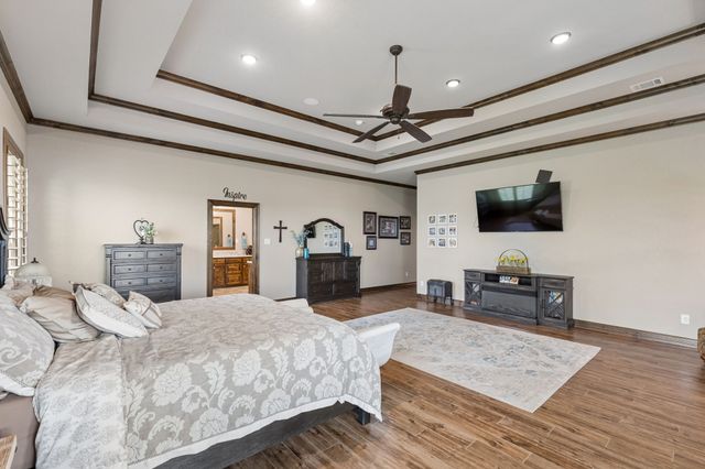 2009 Lakeshore Drive, Cleburne, TX 76033