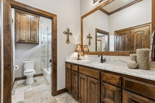 2009 Lakeshore Drive, Cleburne, TX 76033