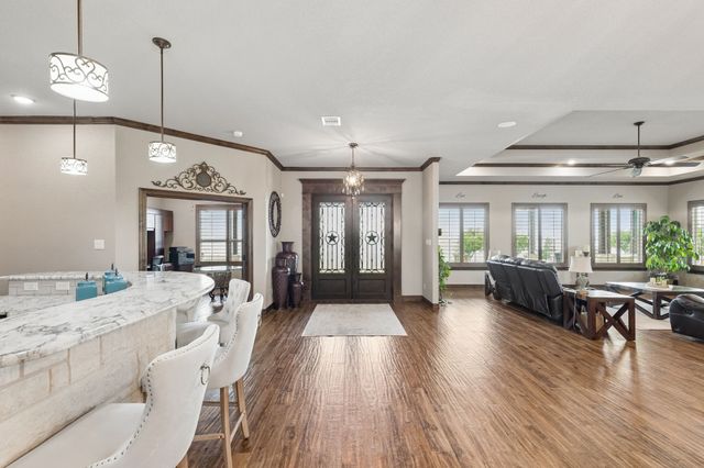 2009 Lakeshore Drive, Cleburne, TX 76033