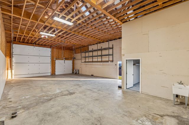 2009 Lakeshore Drive, Cleburne, TX 76033