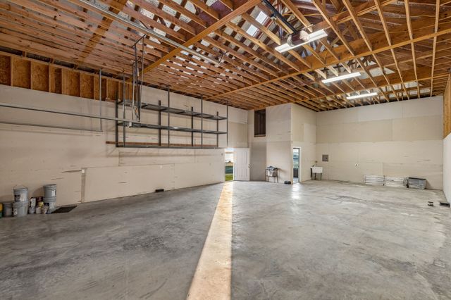2009 Lakeshore Drive, Cleburne, TX 76033