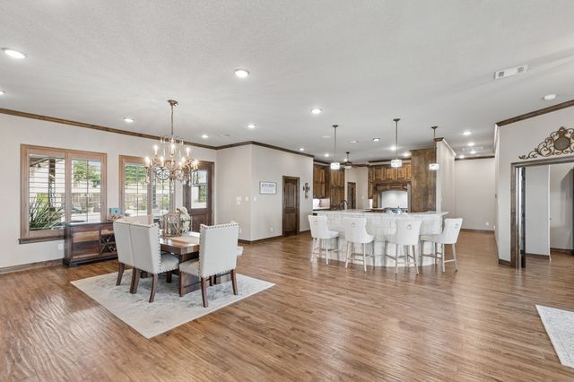 2009 Lakeshore Drive, Cleburne, TX 76033