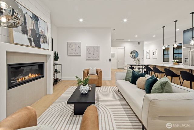 16656 NE 12th Street, Bellevue, WA 98008