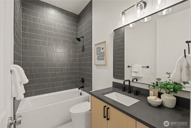 16656 NE 12th Street, Bellevue, WA 98008