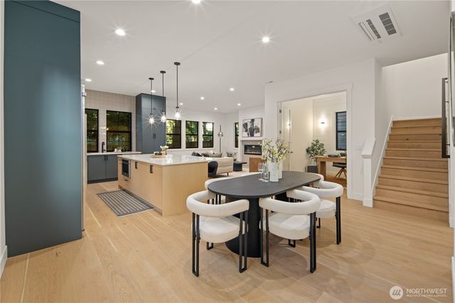 16656 NE 12th Street, Bellevue, WA 98008