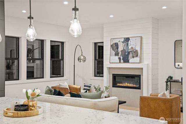 16656 NE 12th Street, Bellevue, WA 98008