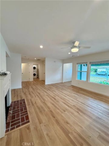 16930 Tupper Street, North Hills, CA 91343