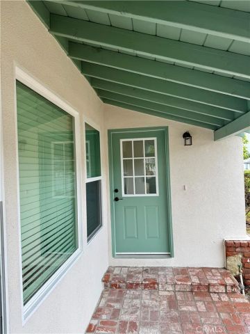 16930 Tupper Street, North Hills, CA 91343