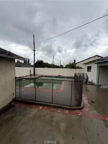 16930 Tupper Street, North Hills, CA 91343