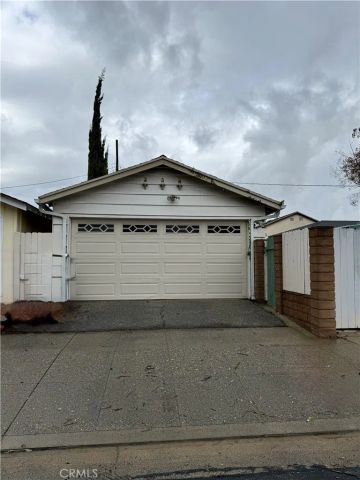 16930 Tupper Street, North Hills, CA 91343