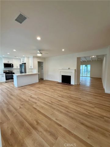 16930 Tupper Street, North Hills, CA 91343