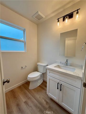 16930 Tupper Street, North Hills, CA 91343