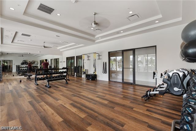 275 Indies WAY 805, Naples, FL 34110