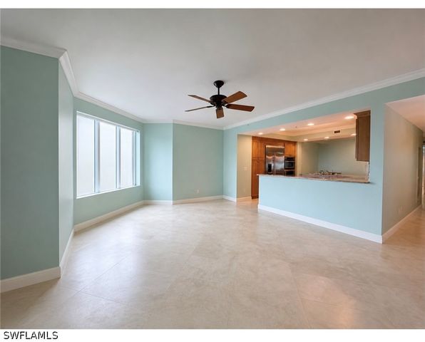 275 Indies WAY 805, Naples, FL 34110