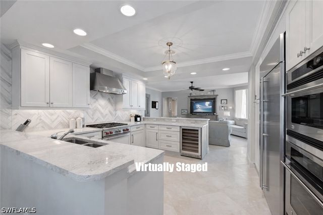 275 Indies WAY 805, Naples, FL 34110