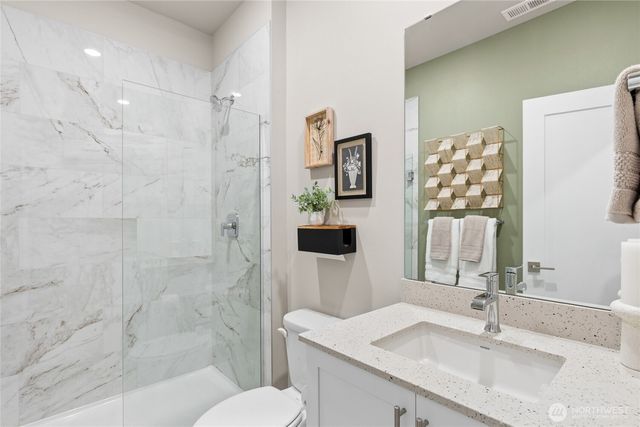 23642 SE 49th Street, Issaquah, WA 98027