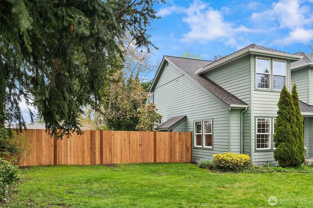 8608 196th Street SW, Edmonds, WA 98026