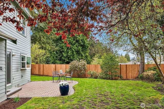 8608 196th Street SW, Edmonds, WA 98026