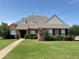2000 W Vail Street, Broken Arrow, OK 74012