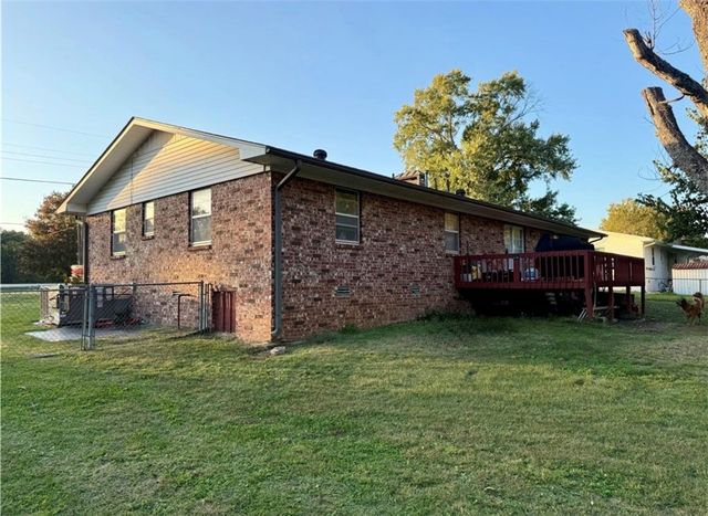 1616 Curtis Avenue, Pea Ridge, AR 72751