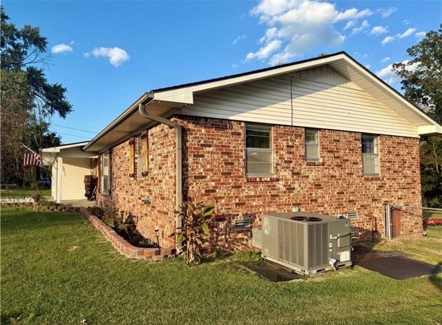 1616 Curtis Avenue, Pea Ridge, AR 72751