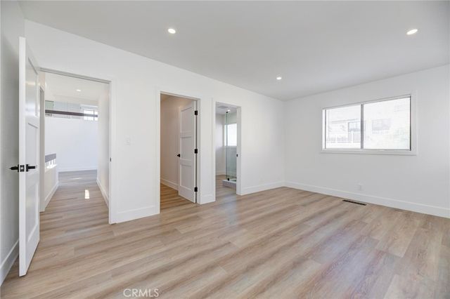 1090 Loma Drive, Hermosa Beach, CA 90254