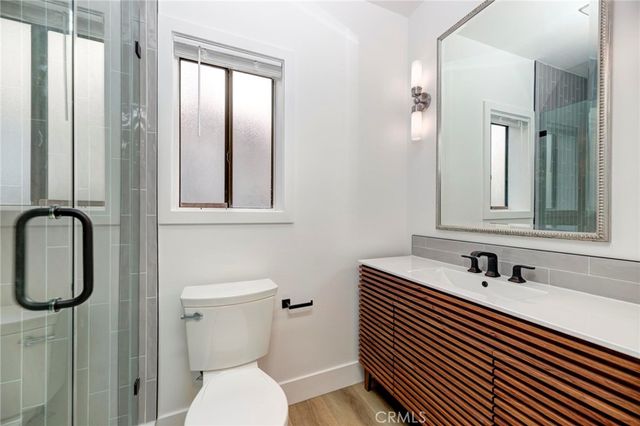 1090 Loma Drive, Hermosa Beach, CA 90254