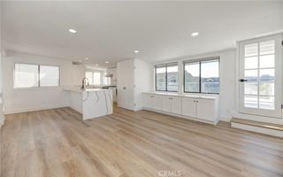 1090 Loma Drive, Hermosa Beach, CA 90254