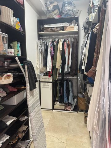 20000 E Country Club Dr PH09, Aventura, FL 33180