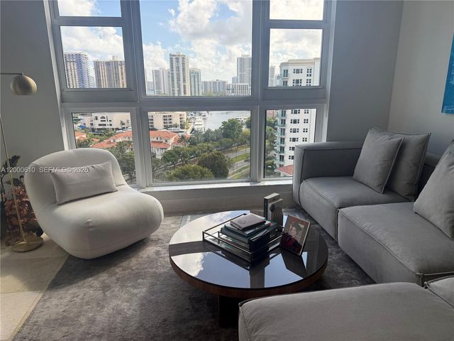 20000 E Country Club Dr PH09, Aventura, FL 33180