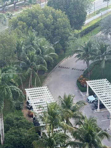 20000 E Country Club Dr PH09, Aventura, FL 33180