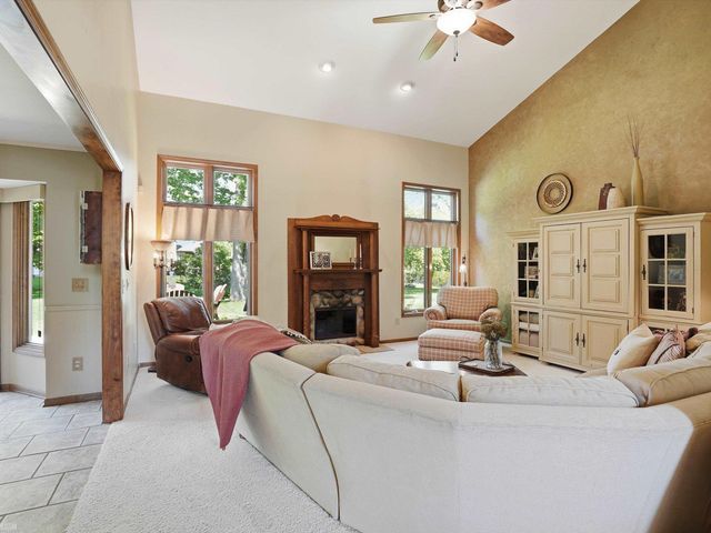 42199 Kyle Drive, Clinton Township, MI 48038