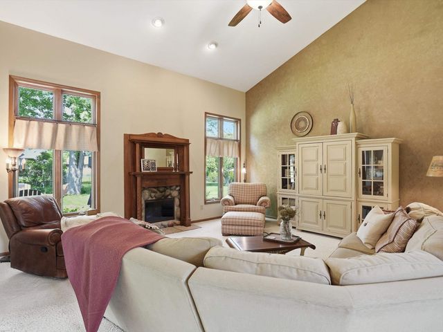 42199 Kyle Drive, Clinton Township, MI 48038