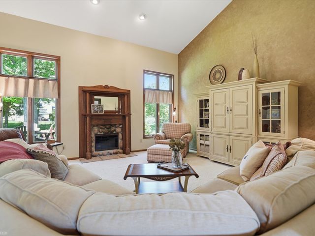 42199 Kyle Drive, Clinton Township, MI 48038