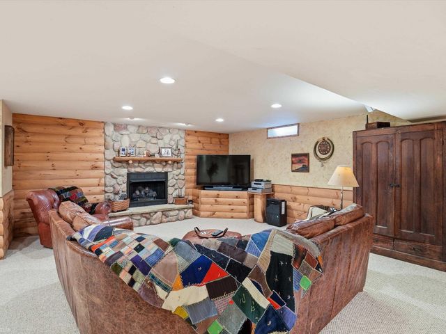 42199 Kyle Drive, Clinton Township, MI 48038