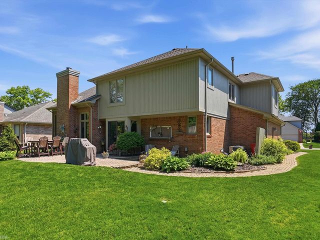 42199 Kyle Drive, Clinton Township, MI 48038
