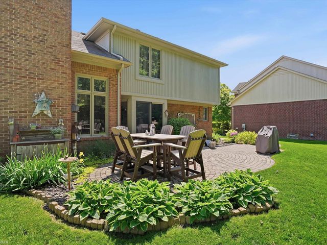 42199 Kyle Drive, Clinton Township, MI 48038