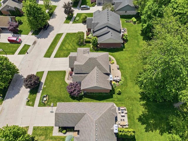 42199 Kyle Drive, Clinton Township, MI 48038