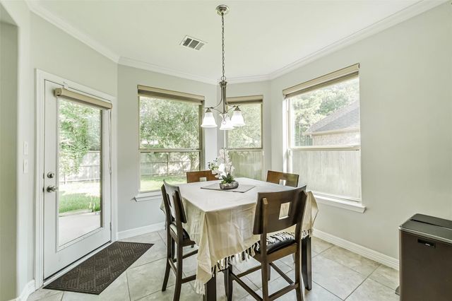 170 Hearthshire Circle, The Woodlands, TX 77354