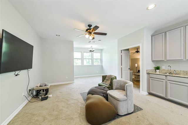 170 Hearthshire Circle, The Woodlands, TX 77354