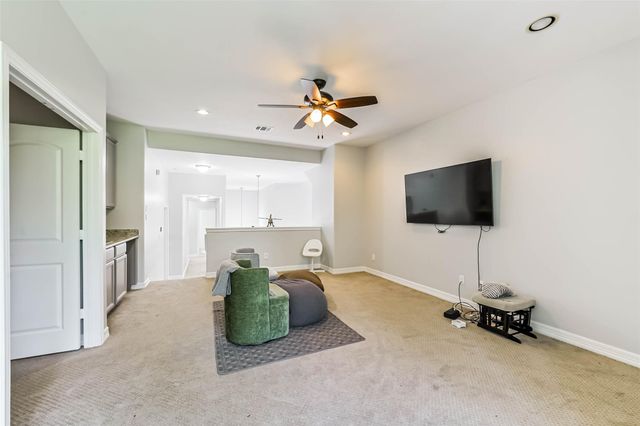 170 Hearthshire Circle, The Woodlands, TX 77354