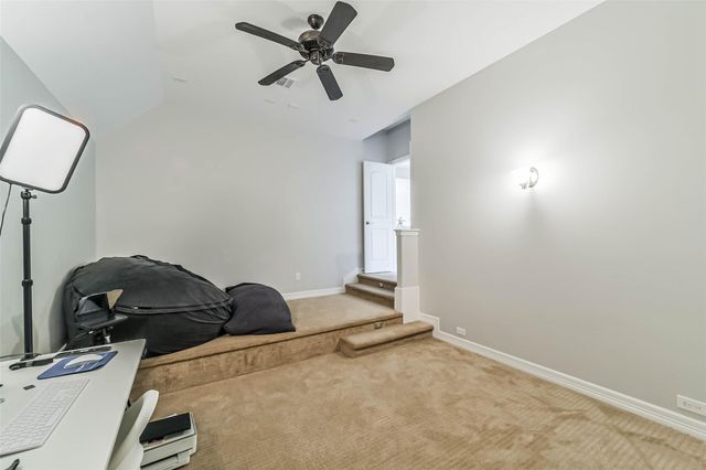 170 Hearthshire Circle, The Woodlands, TX 77354
