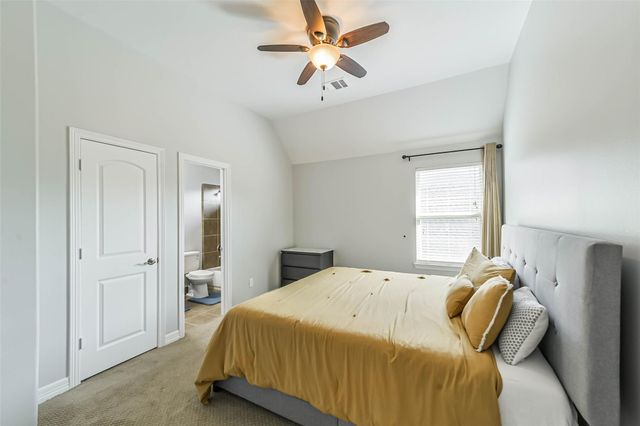 170 Hearthshire Circle, The Woodlands, TX 77354