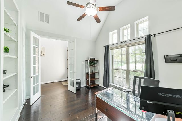 170 Hearthshire Circle, The Woodlands, TX 77354