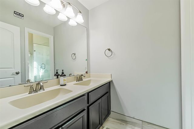 170 Hearthshire Circle, The Woodlands, TX 77354