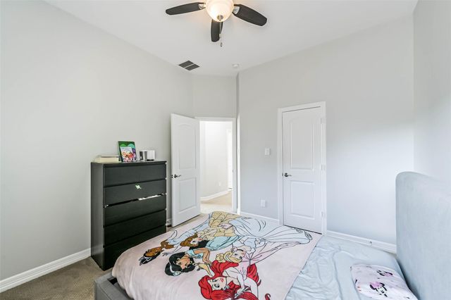 170 Hearthshire Circle, The Woodlands, TX 77354