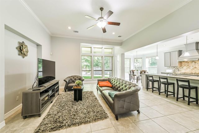 170 Hearthshire Circle, The Woodlands, TX 77354
