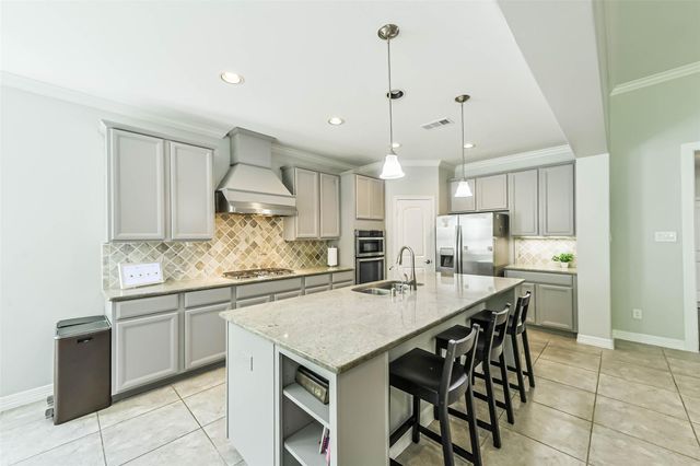 170 Hearthshire Circle, The Woodlands, TX 77354